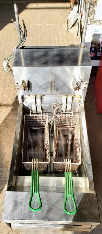 FRYMASTER H17BLSC 3 PHASE ELECTRIC 41.2AMPS DEEP FRYER CART FREE SHIPPING