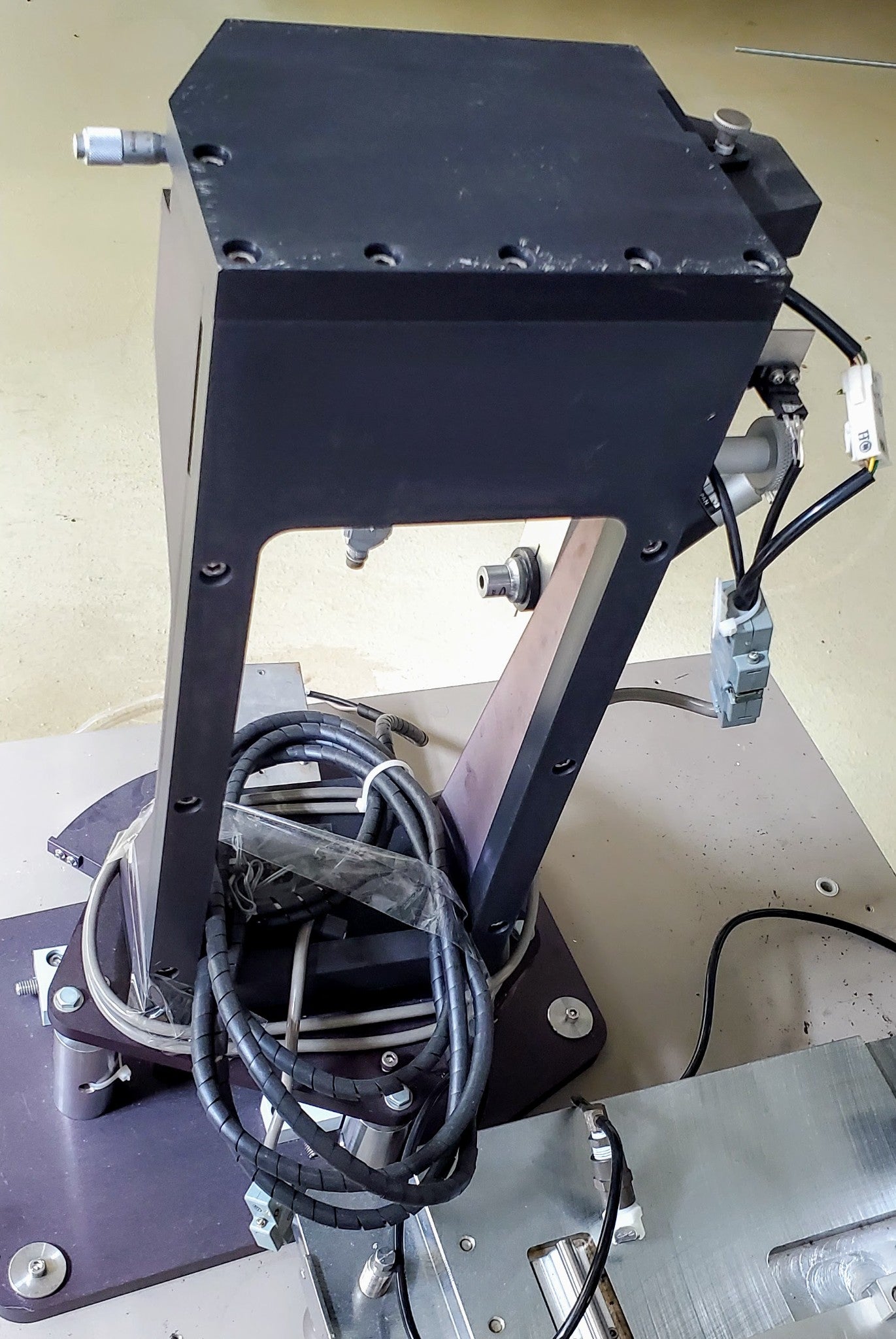 SINGLE AXIS HUBER GONIOMETER & MICROSCOPE MOUNT & CONTROL 90DAYWARRANTY FREESHIP