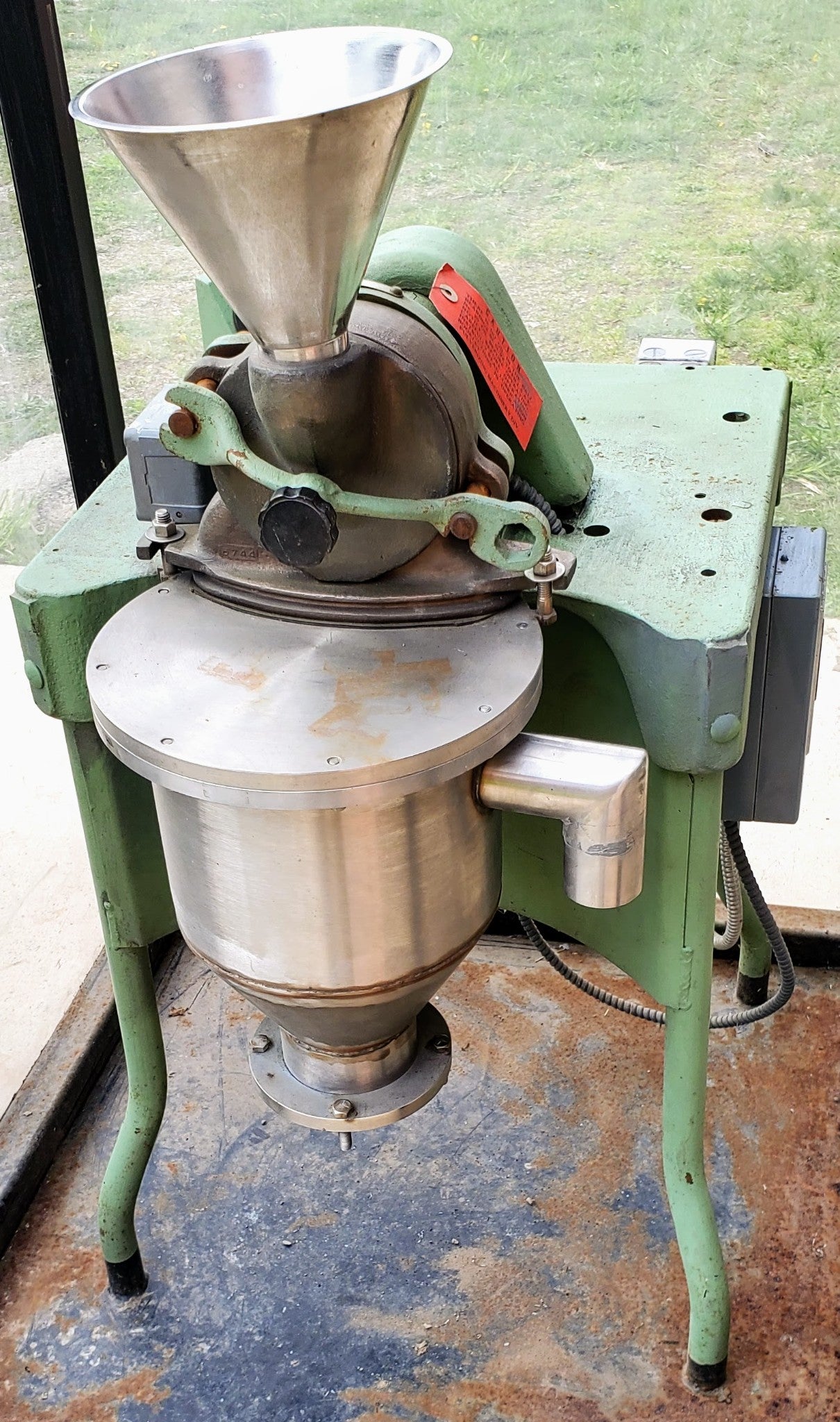 MIKRO CF 3PH PULVERIZER MILL BRONZE POWDER MACHINE w/SAFETYENCLOSURE WATCH VIDEO