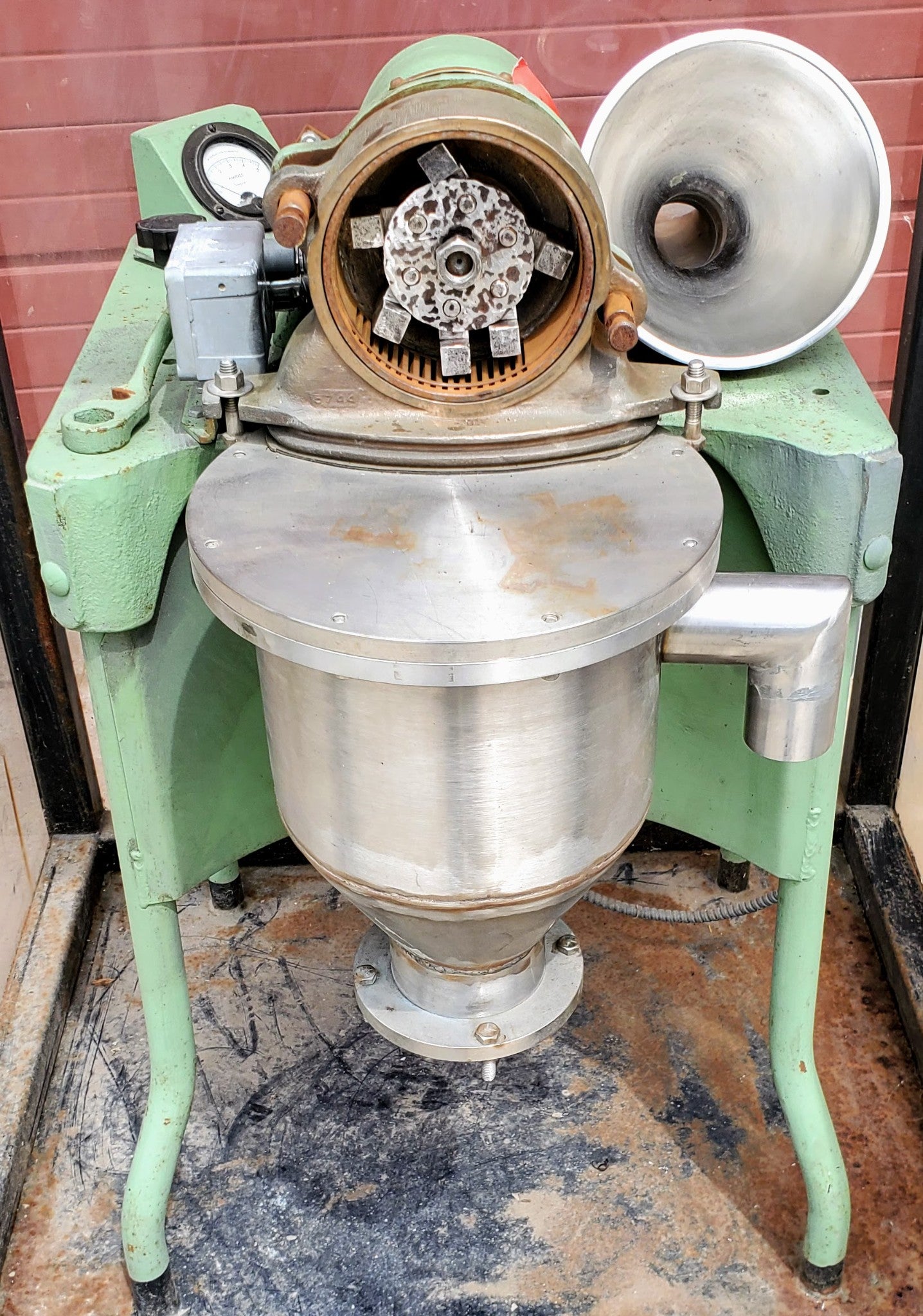 MIKRO CF 3PH PULVERIZER MILL BRONZE POWDER MACHINE w/SAFETYENCLOSURE WATCH VIDEO