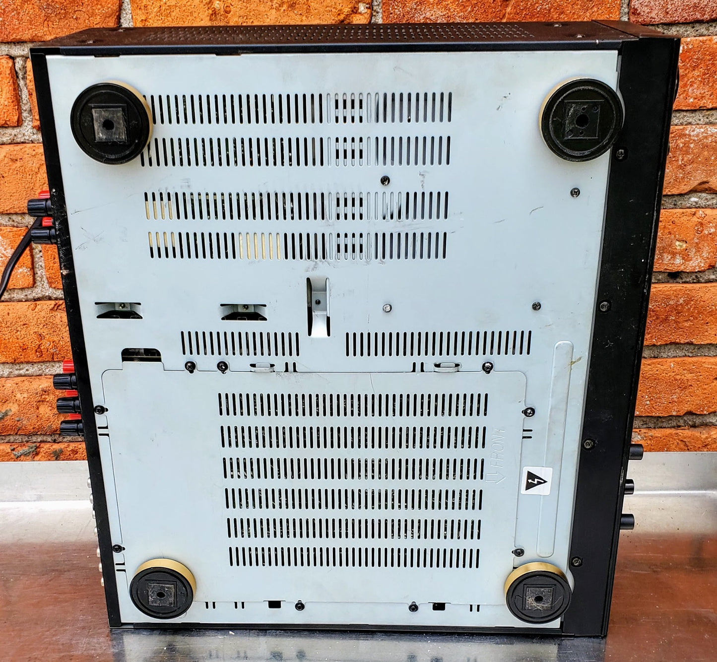 HARMAN KARDON AVR 300 5.1 CHANNEL 60 Watt DOLBY RECEIVER FREE SHIP