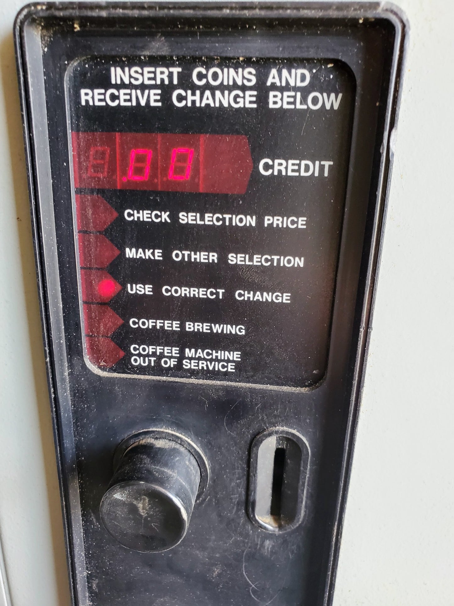 SNACK SHOP CS VENDING MACHINE FREE SHIP