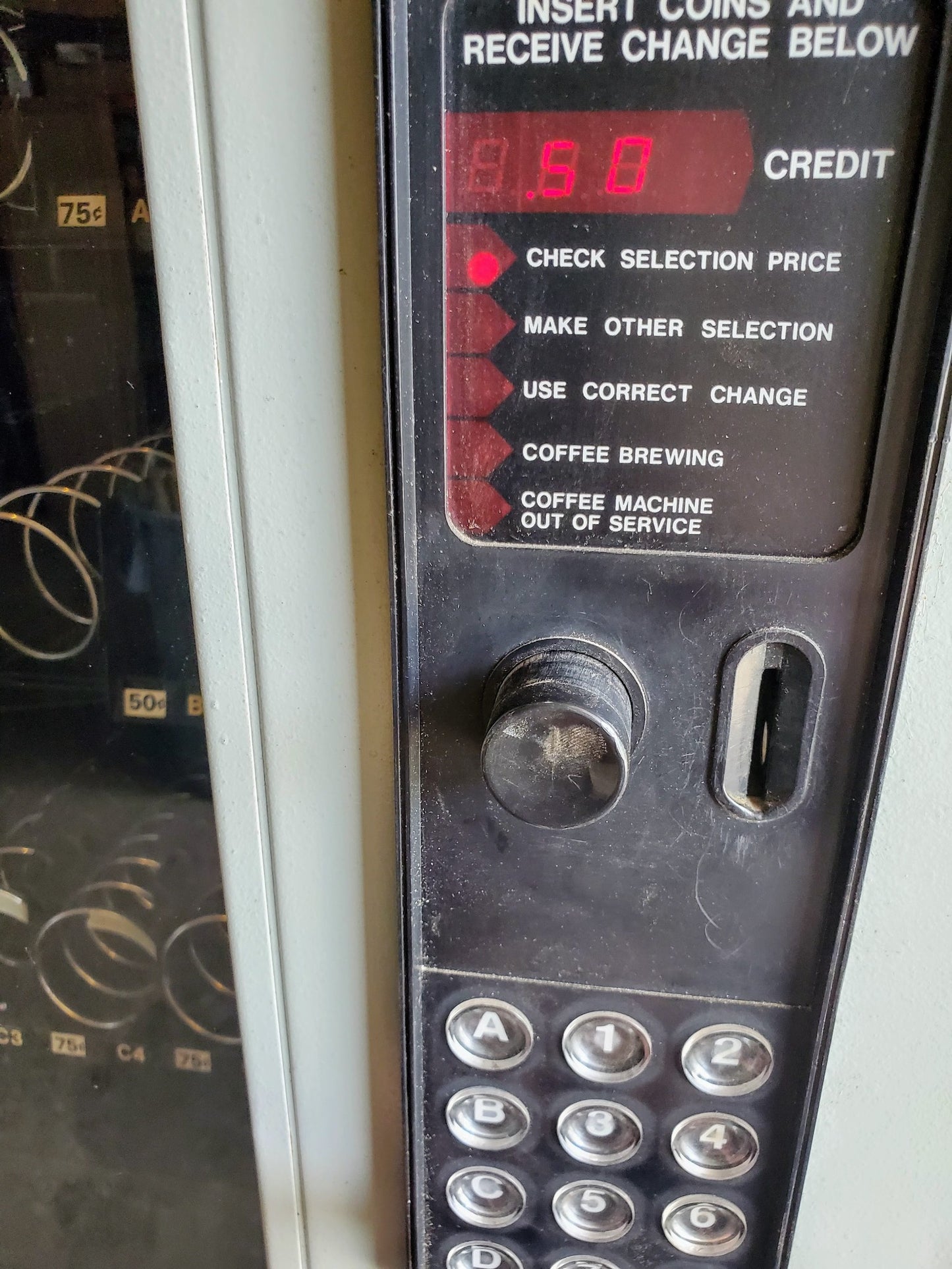 SNACK SHOP CS VENDING MACHINE FREE SHIP