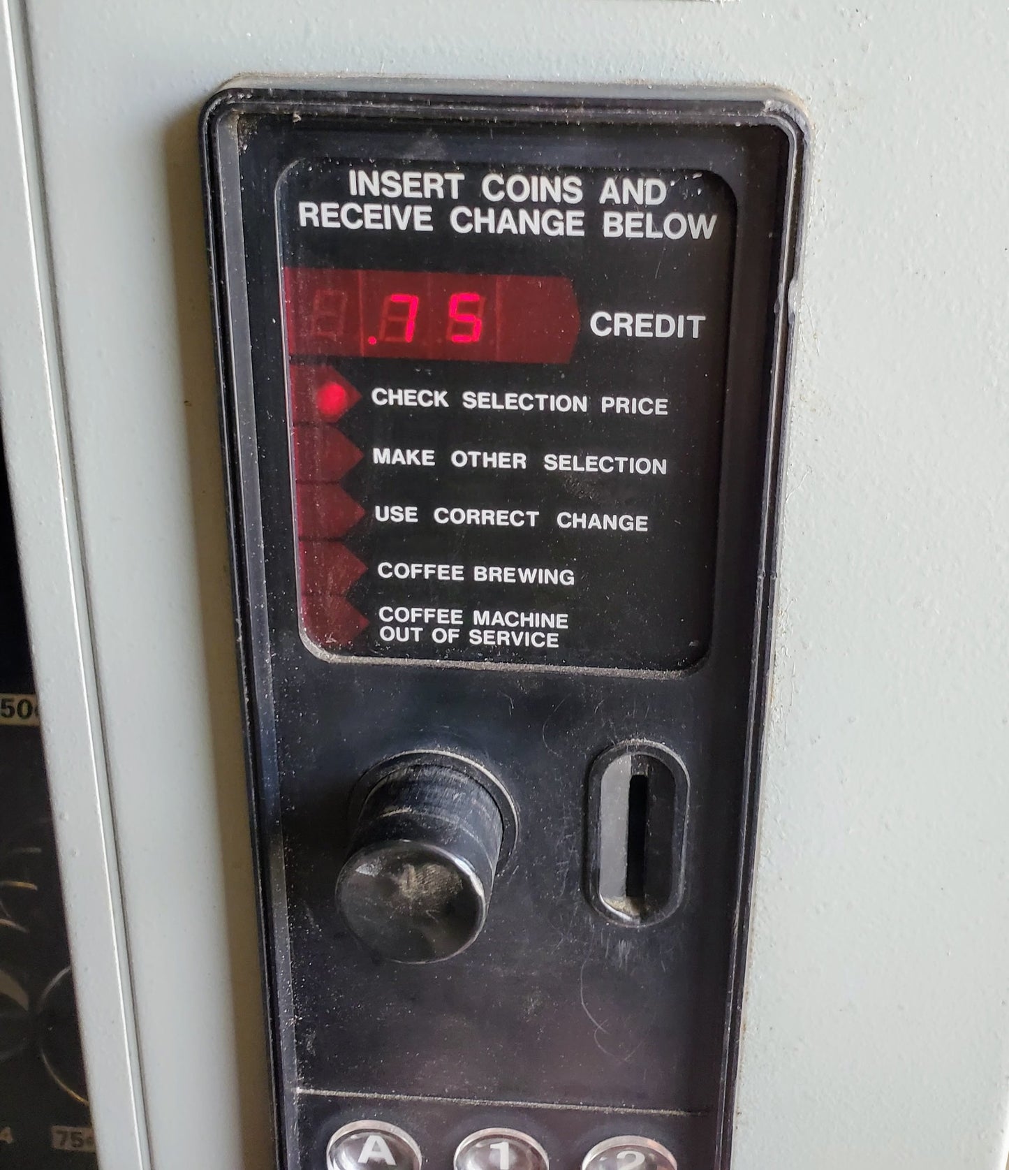 SNACK SHOP CS VENDING MACHINE FREE SHIP