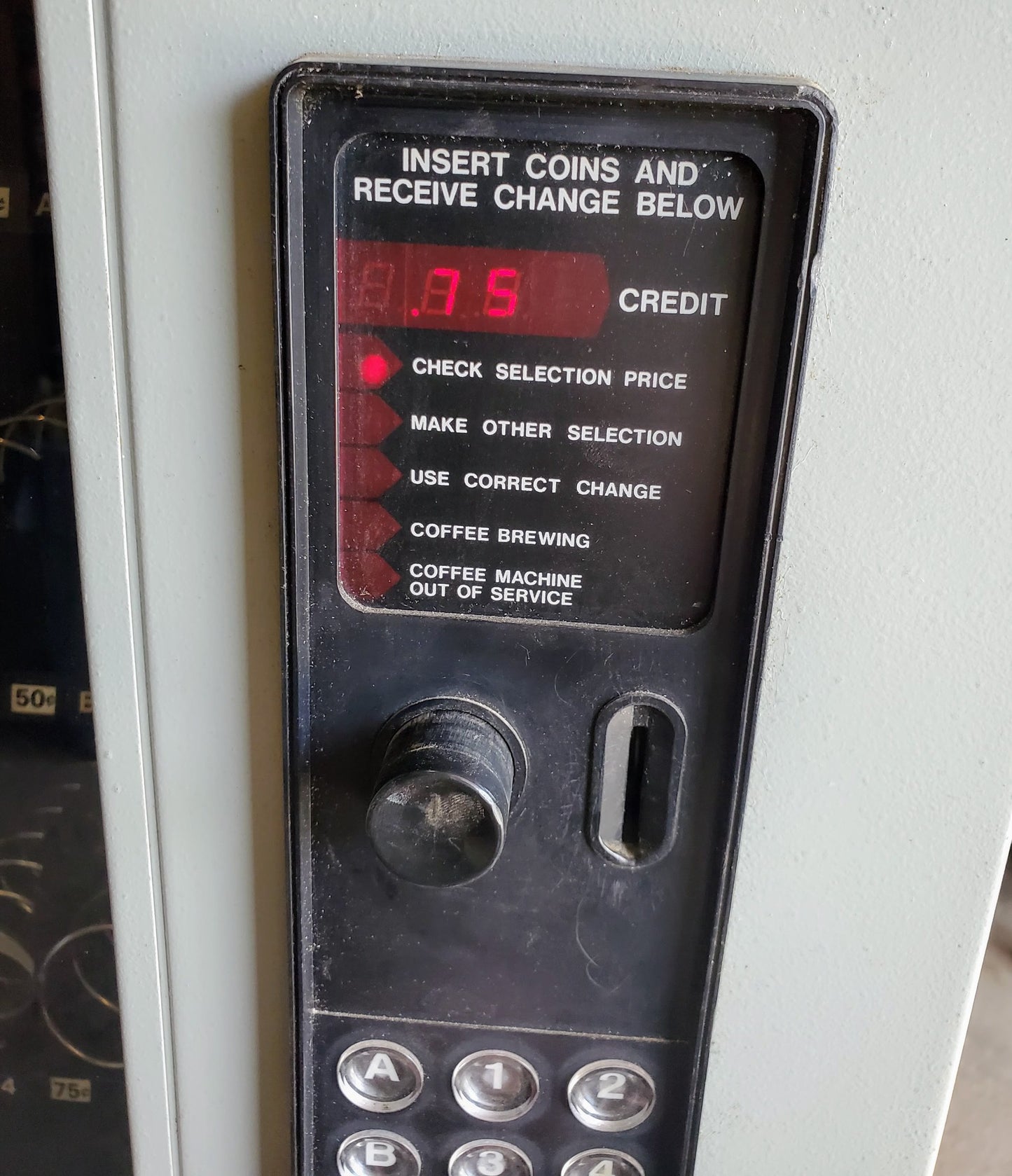 SNACK SHOP CS VENDING MACHINE FREE SHIP