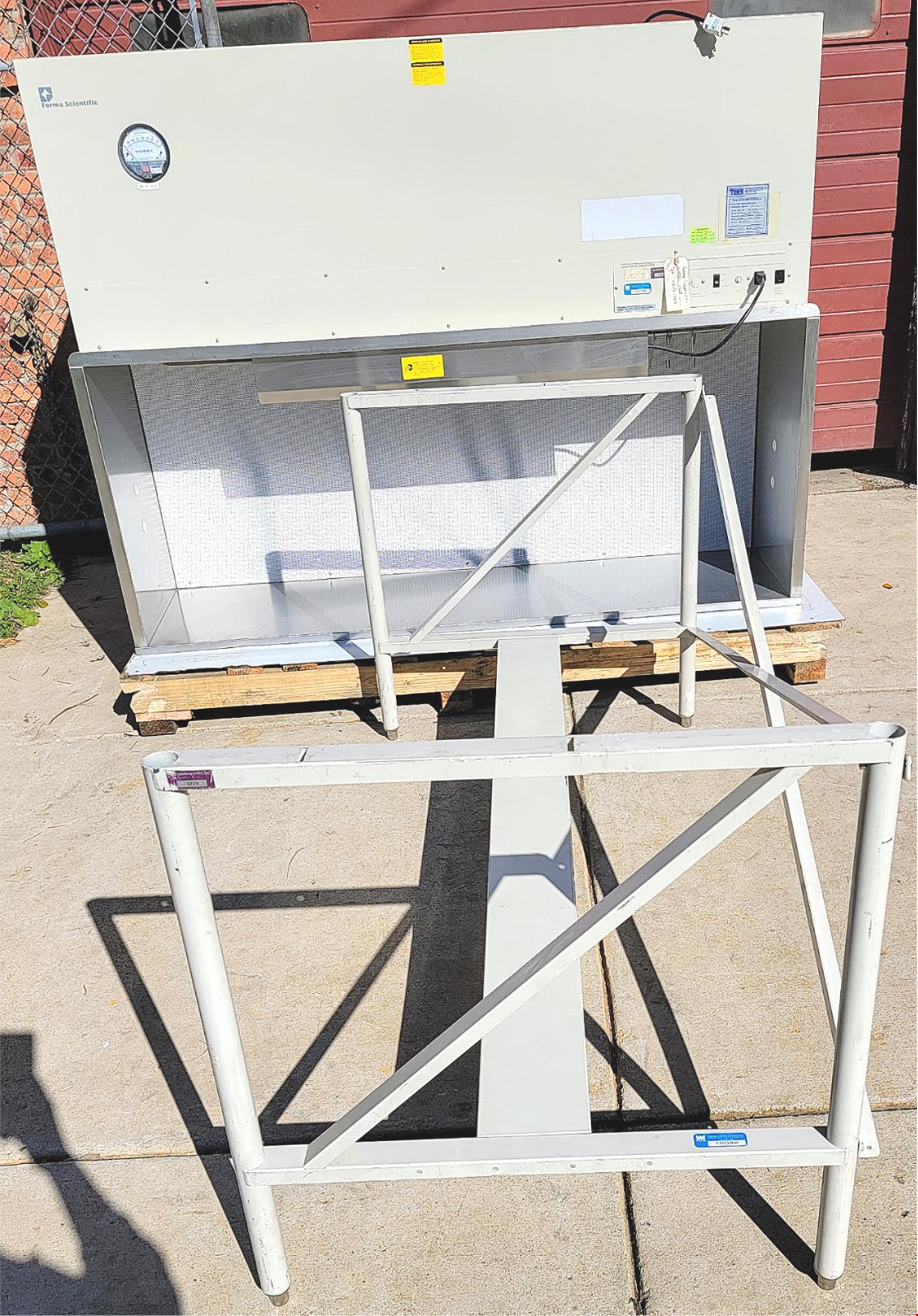 FORMA SCIENTIFIC 1828 6ft SAFETY ENCLOSURE FUME HOOD WORKSTATION STAND FREESHIP