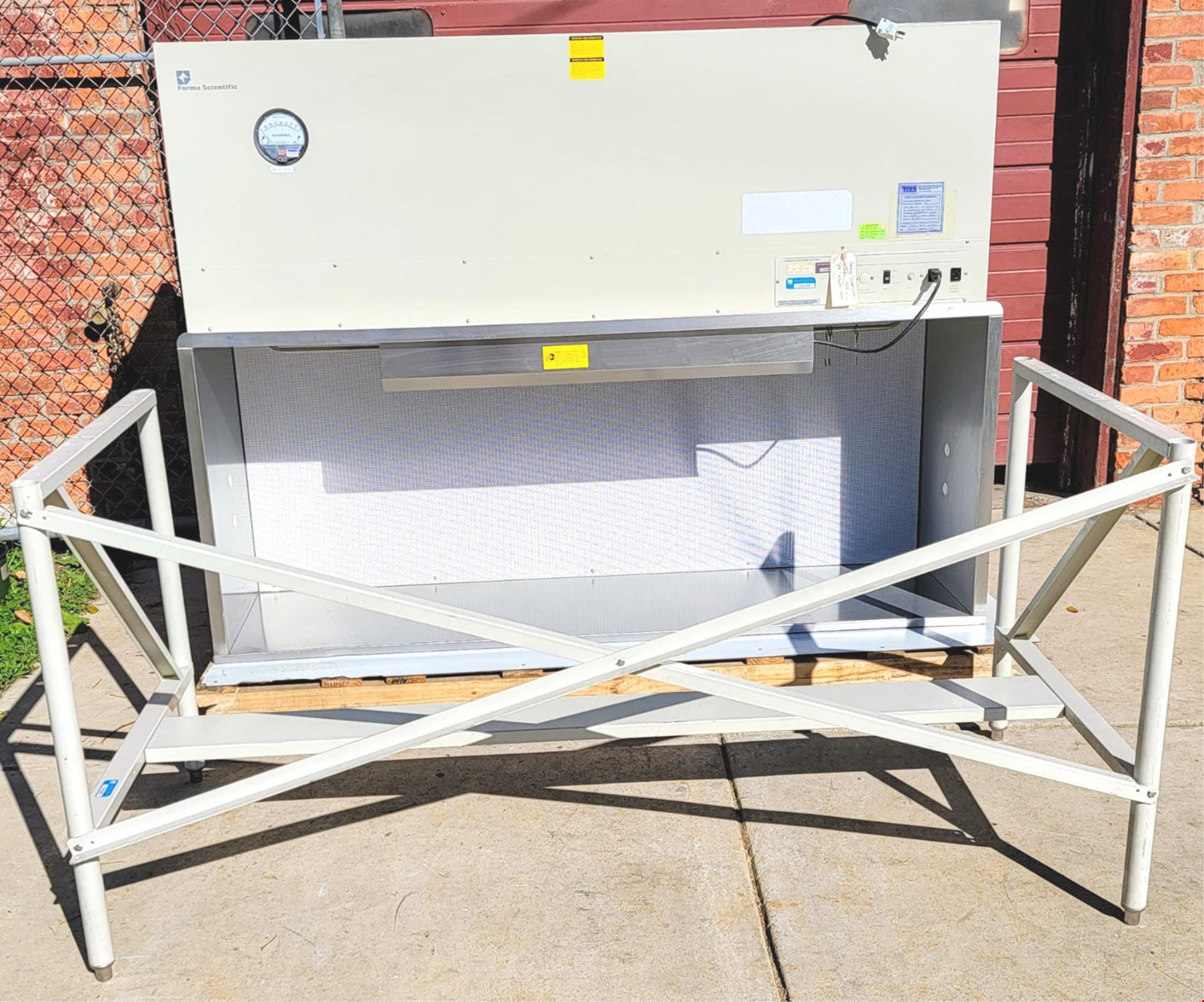 FORMA SCIENTIFIC 1828 6ft SAFETY ENCLOSURE FUME HOOD WORKSTATION STAND FREESHIP