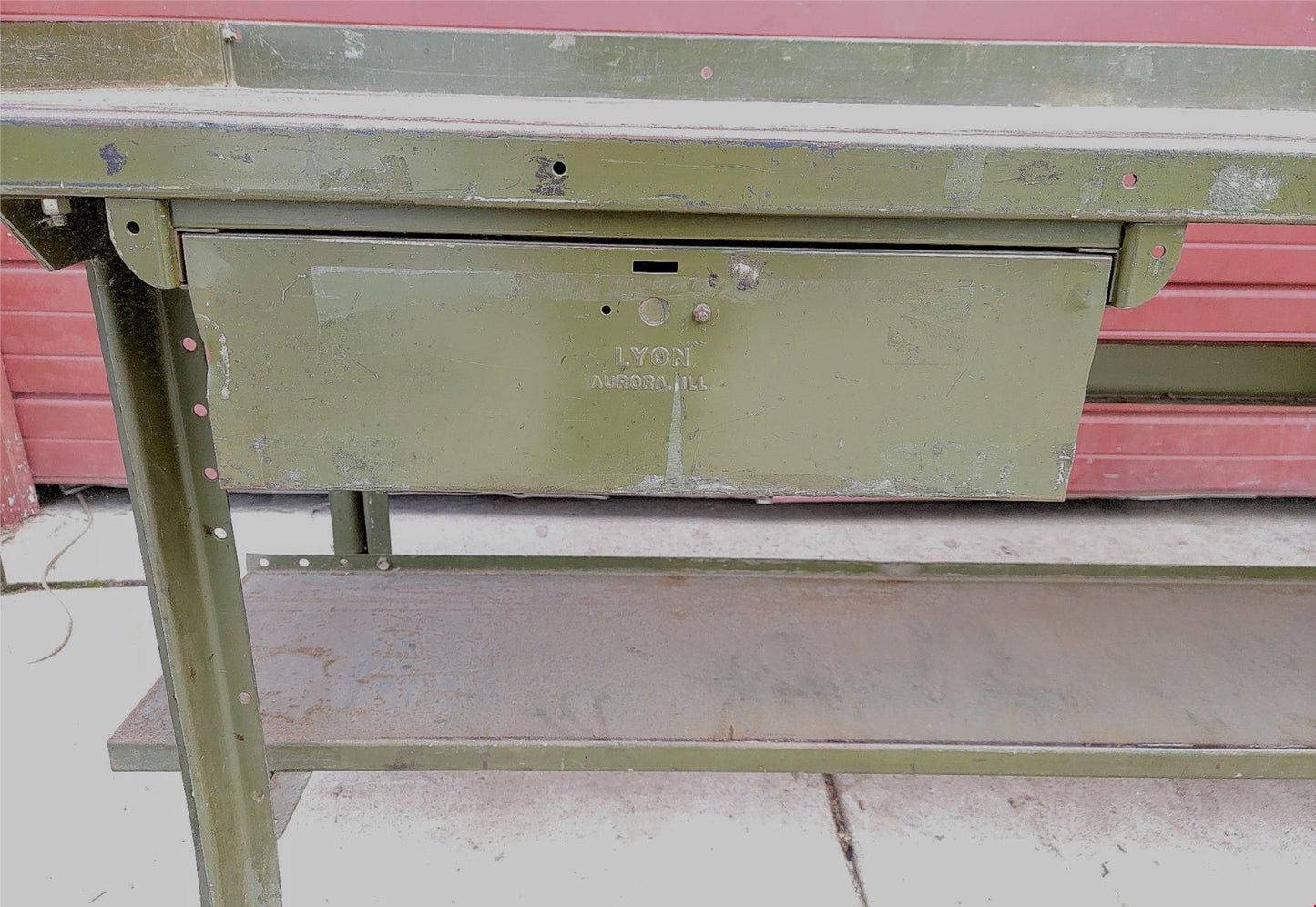 VINTAGE LYON MILITARY GREEN 6 FOOT Wide x 28"Deep x 37"High WORK BENCH FREE SHIP