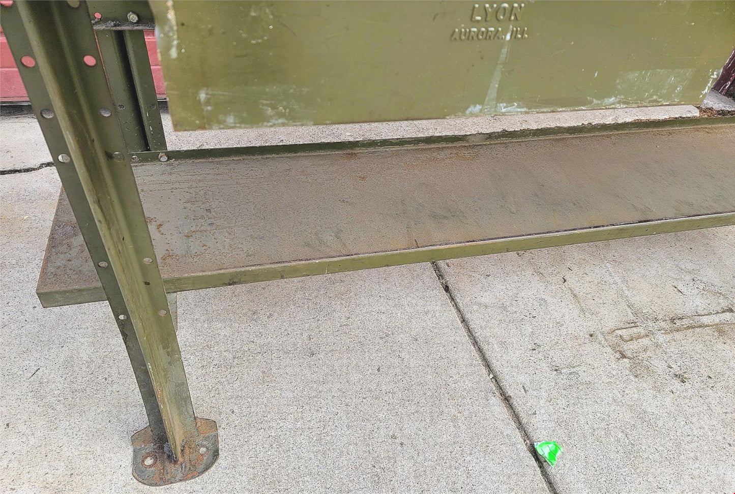 VINTAGE LYON MILITARY GREEN 6 FOOT Wide x 28"Deep x 37"High WORK BENCH FREE SHIP