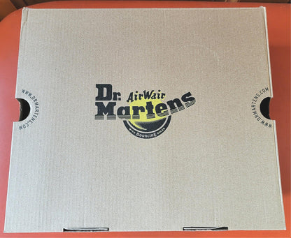 BRANDNEW IN BOX DR MARTENS 2976 QUAD CHELSEA BOOT WHITE WOMEN5/MEN4 FREEFASTSHIP