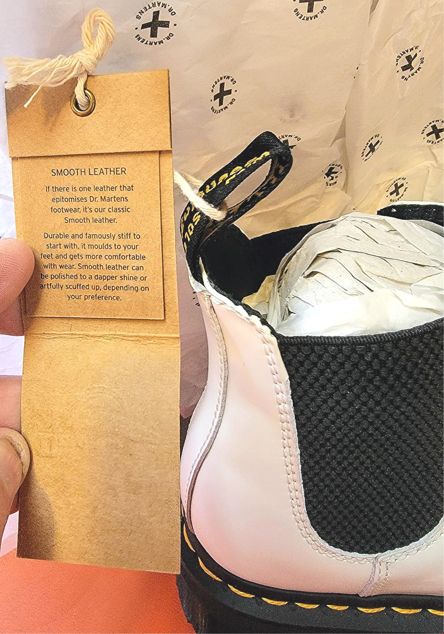 BRANDNEW IN BOX DR MARTENS 2976 QUAD CHELSEA BOOT WHITE WOMEN5/MEN4 FREEFASTSHIP