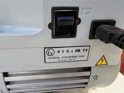 RARE EDWARDS RV8 ROTARY VANE DUALSTAGE 110/220V VACUUM PUMP FREESHIP WATCH VIDEO