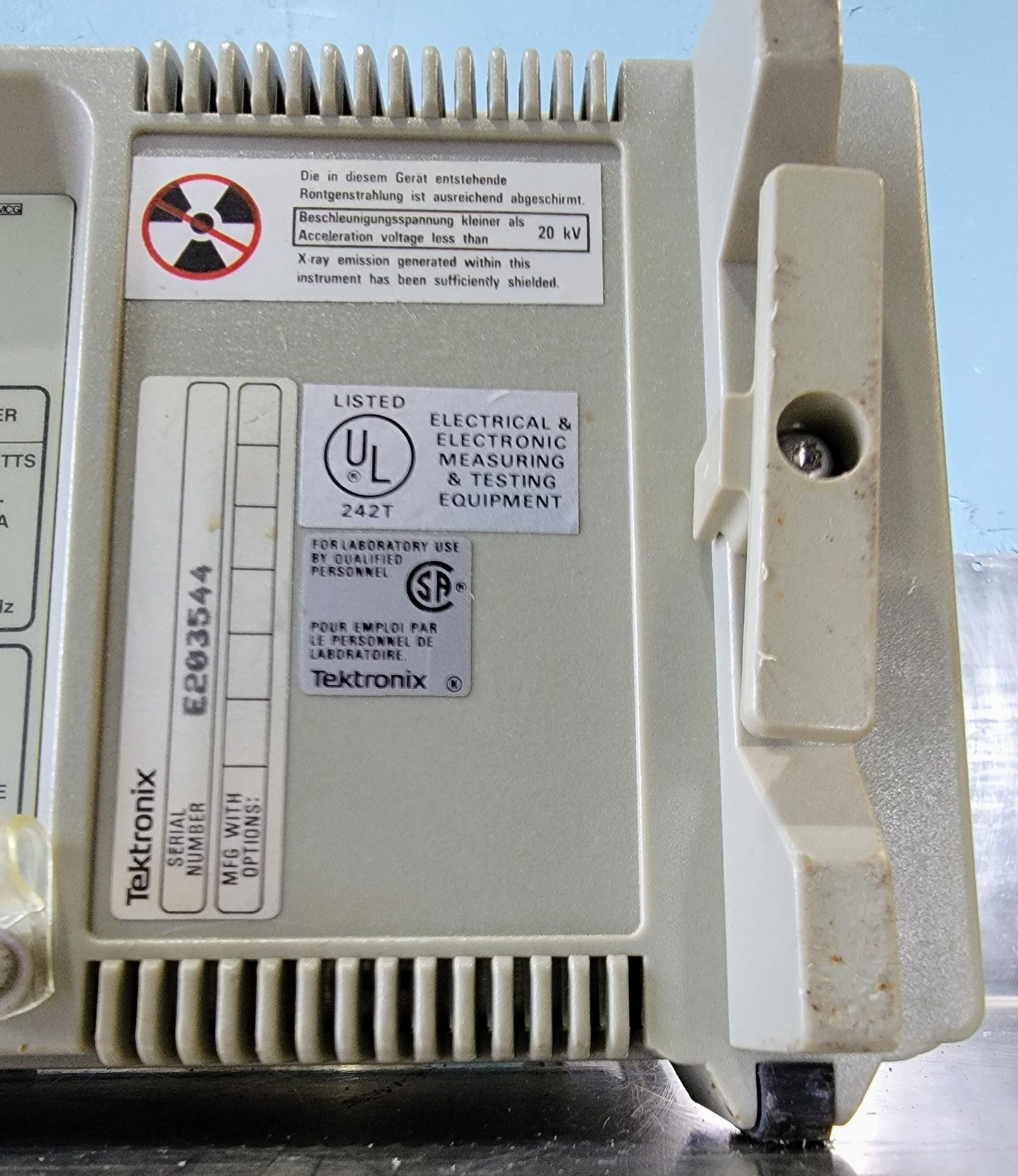 90-DAY-WARRANTY TEKTRONIX 2211 DIGITAL 50MHz OSCILLOSCOPE WATCH VIDEO FREE SHIP