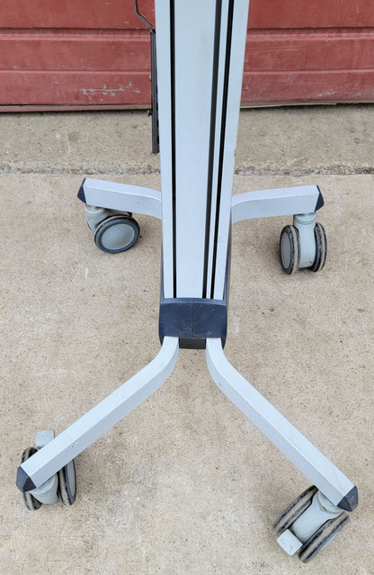 ERGOTRON NEO-FLEX ERGONOMIC ROLLING STAND MOBILE MEDICAL WORKSTATION LAPTO PCART