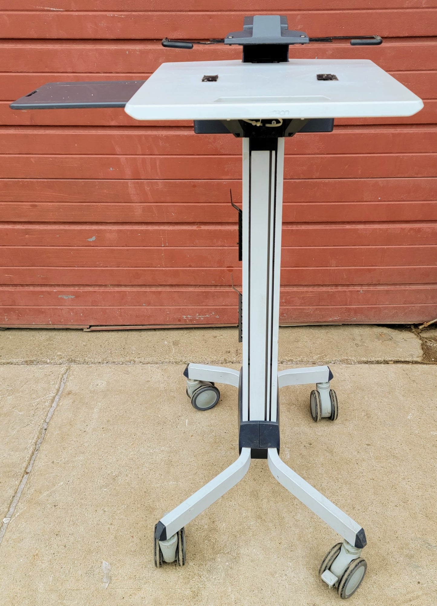 ERGOTRON NEO-FLEX ERGONOMIC ROLLING STAND MOBILE MEDICAL WORKSTATION LAPTO PCART