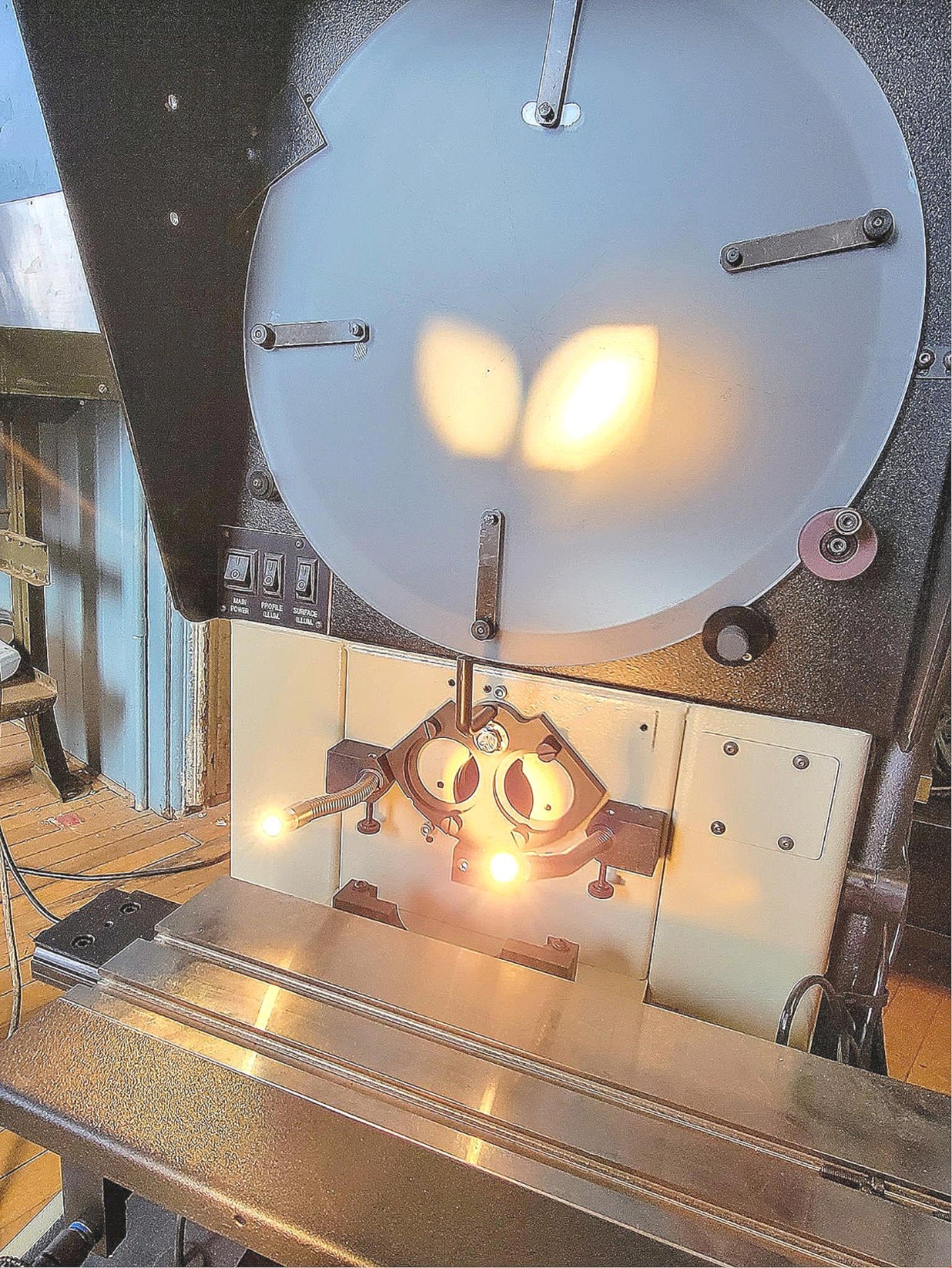 ST 20-3700 OPTICAL COMPARATOR with QUADRA-CHEK 200 90DAYWARR WATCHVIDEO FREESHIP