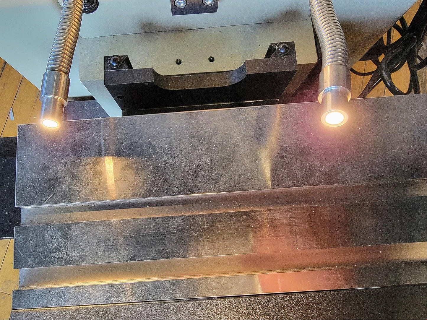 ST 20-3700 OPTICAL COMPARATOR with QUADRA-CHEK 200 90DAYWARR WATCHVIDEO FREESHIP