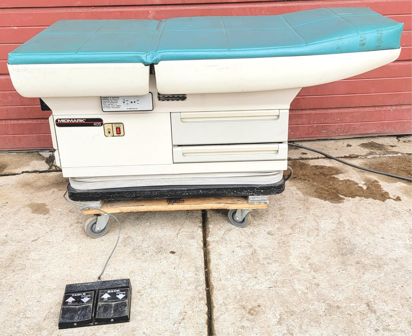 MIDMARK 405 Motorized Patient Exam Table Hi-Lo w FootRemote WATCH VIDEO FREESHIP