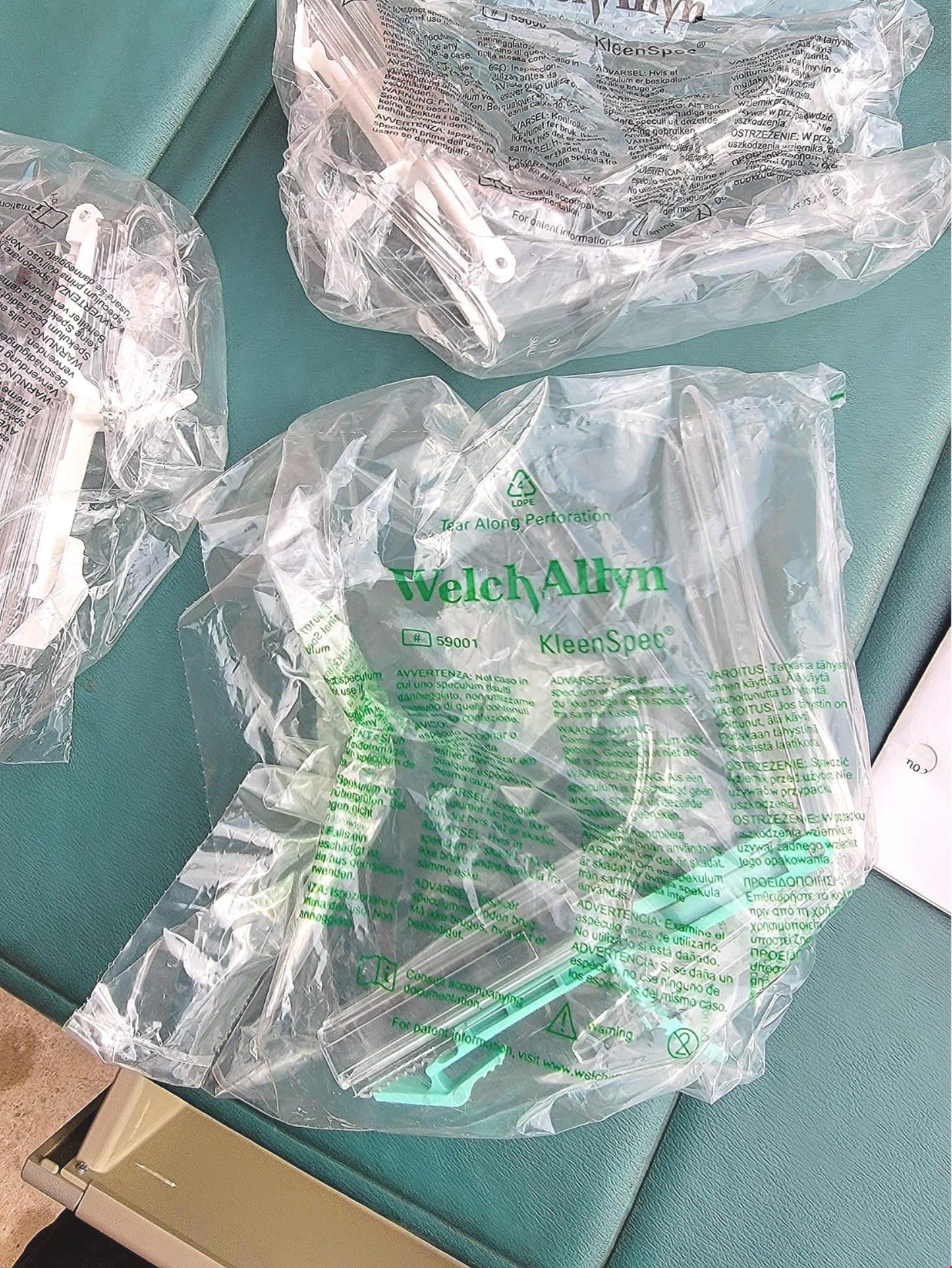 MIDMARK 405 Motorized Patient Exam Table Hi-Lo w FootRemote WATCH VIDEO FREESHIP