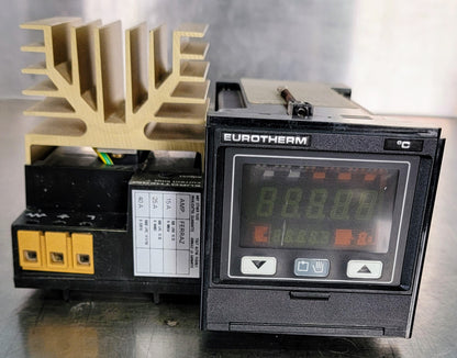 SCHNEIDER EUROTHERM 818P/TC/R0V5 TEMP with POWER CONTROLLER / HEAT SINK & MANUAL