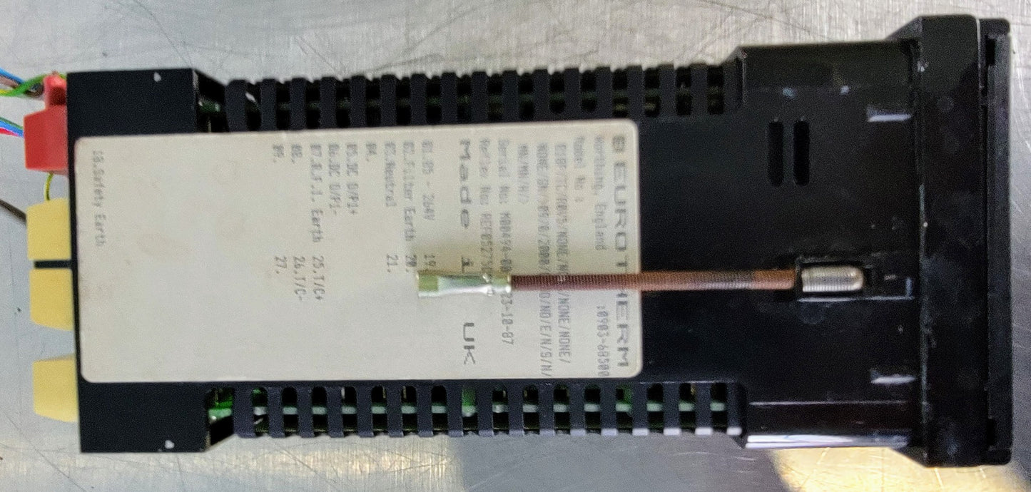 SCHNEIDER EUROTHERM 818P/TC/R0V5 TEMP with POWER CONTROLLER / HEAT SINK & MANUAL