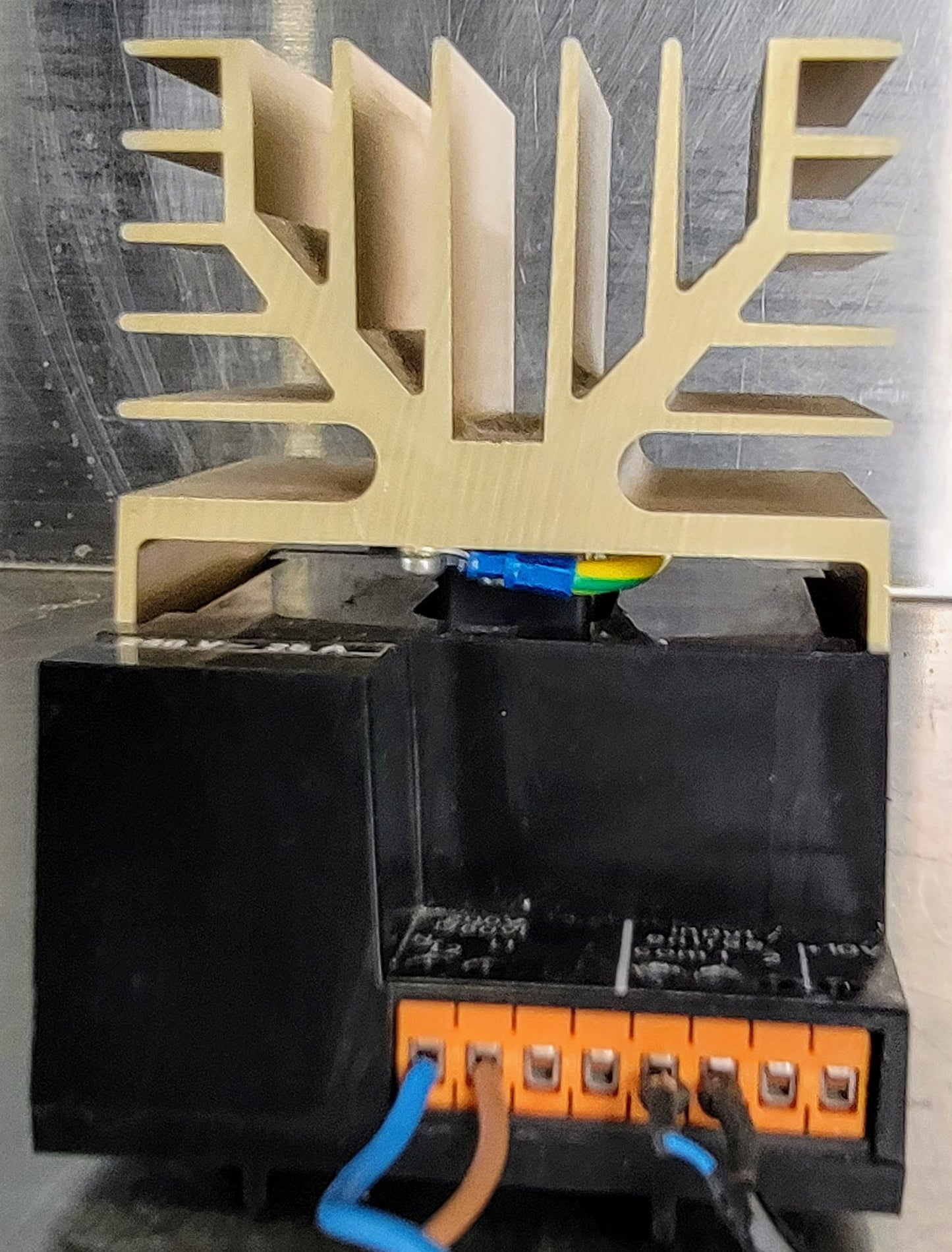 SCHNEIDER EUROTHERM 818P/TC/R0V5 TEMP with POWER CONTROLLER / HEAT SINK & MANUAL