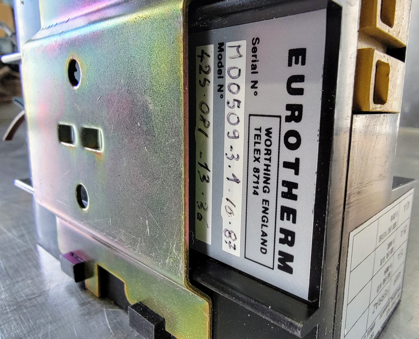 SCHNEIDER EUROTHERM 818P/TC/R0V5 TEMP with POWER CONTROLLER / HEAT SINK & MANUAL