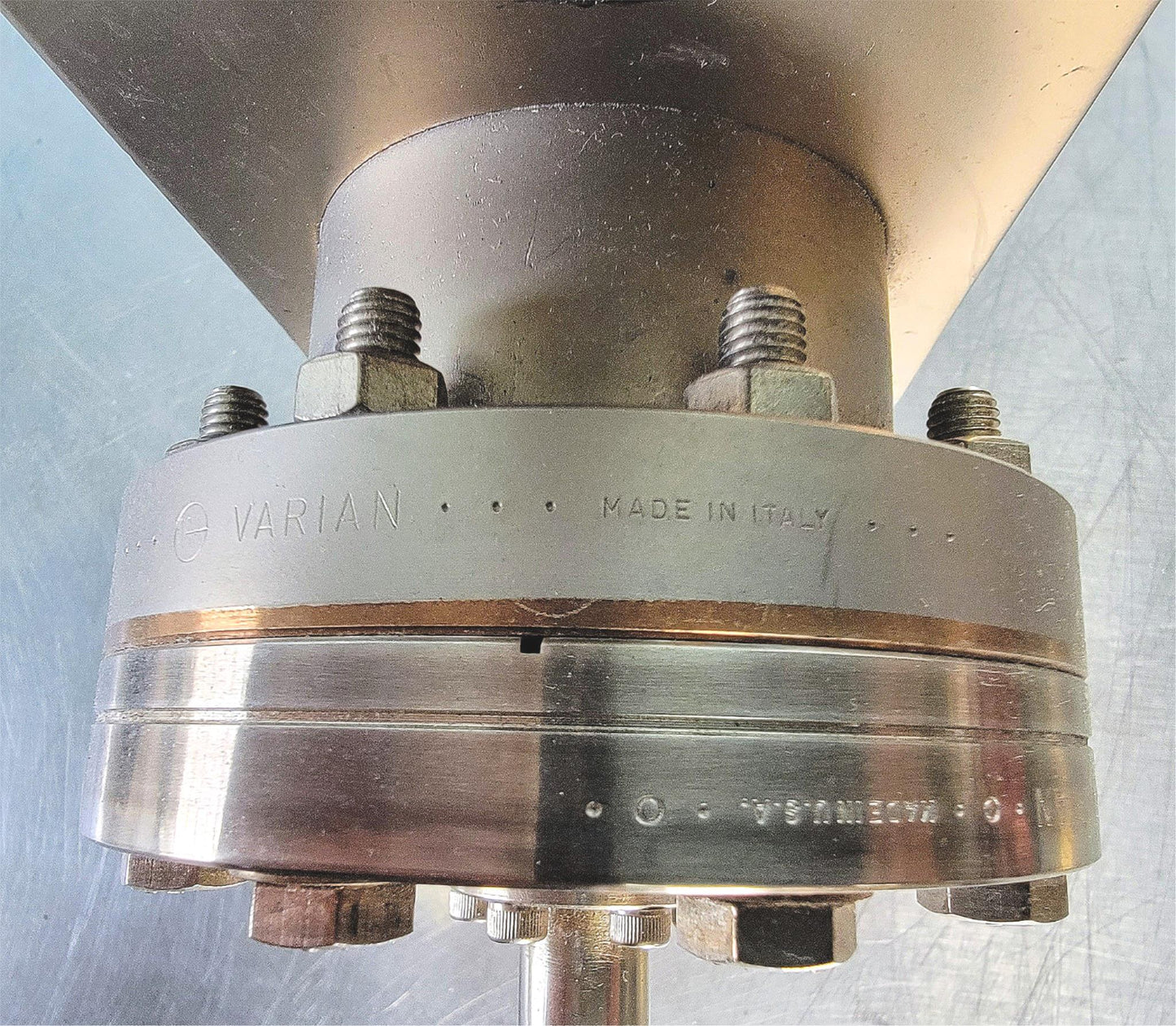 VARIAN V30T 911-5032 TRIODE SPUTTER MOLECULLAR ION PUMP w/ ACCESSORIES FREE SHIP