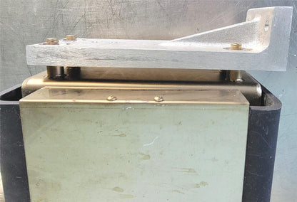 VARIAN V30T 911-5032 TRIODE SPUTTER MOLECULLAR ION PUMP w/ ACCESSORIES FREE SHIP