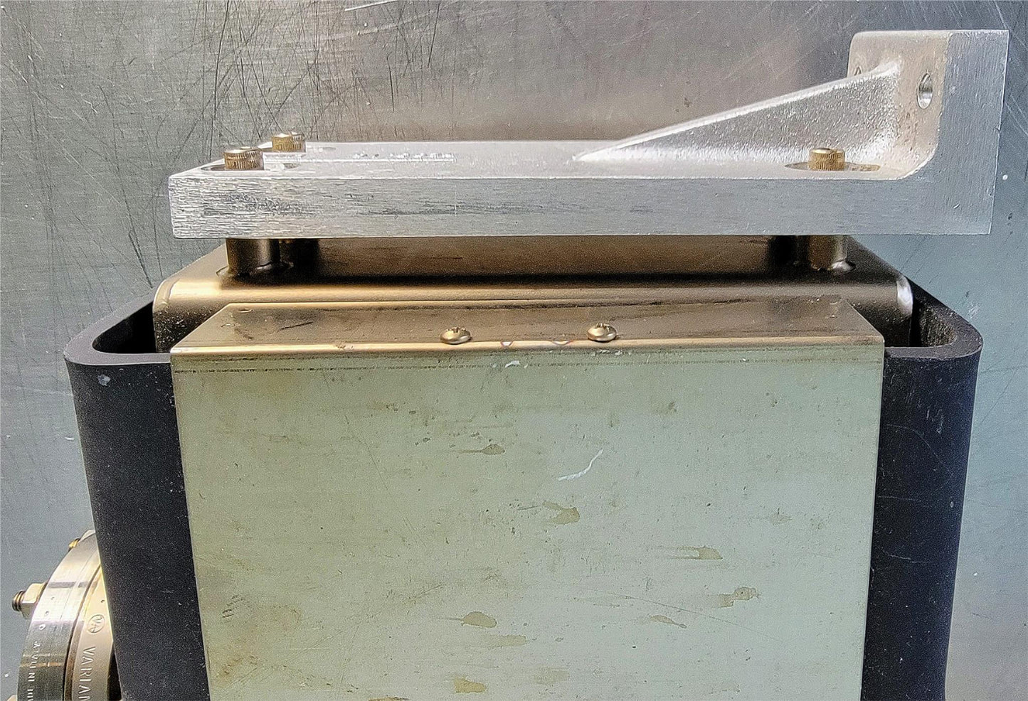 VARIAN V30T 911-5032 TRIODE SPUTTER MOLECULLAR ION PUMP w/ ACCESSORIES FREE SHIP