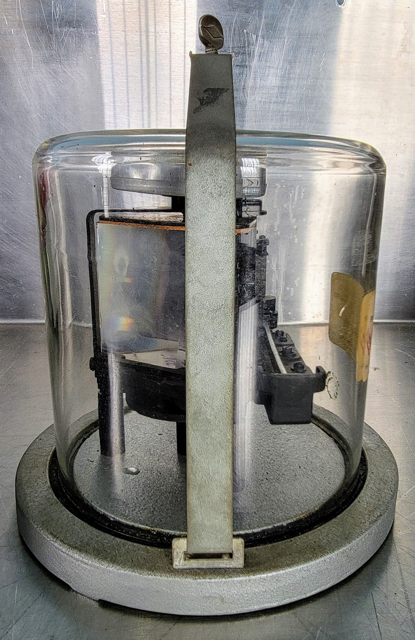 VINTAGE NaCl SODIUM CHLORIDE PRISM & VACUUM MOUNT INFRARED SPECTROMETER FREESHIP