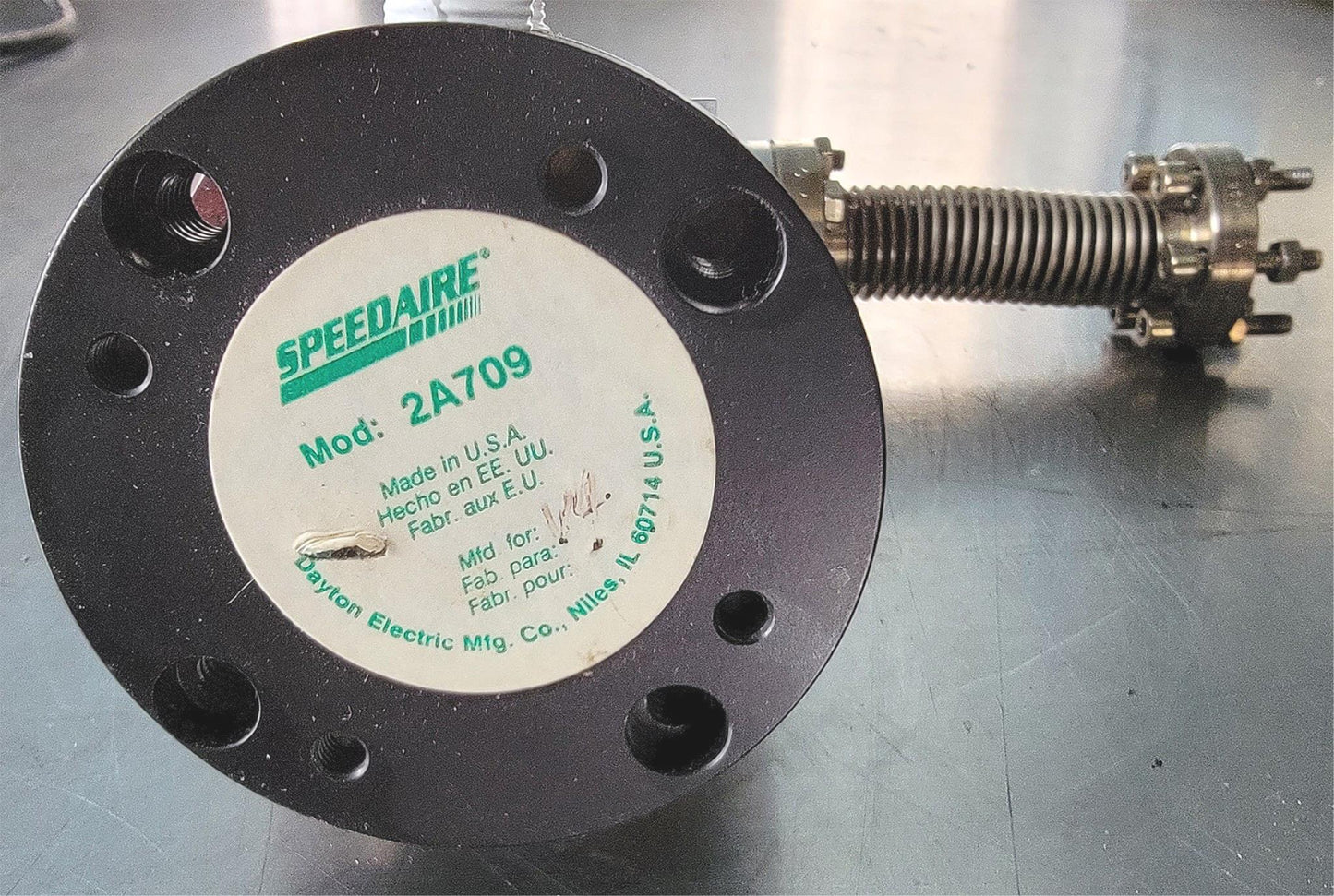 VARIAN 951-5014 UHV ANGLE VALVE with DAYTON SPEEDAIRE 2A709 & BONUS FREE SHIPPIN