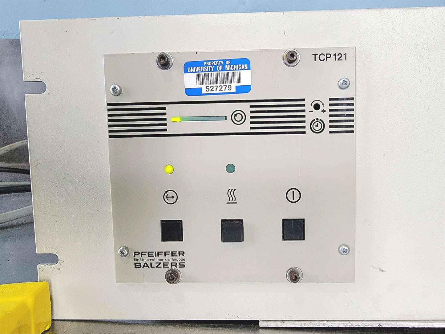 EDWARDS PFEIFFER TCP121 CONTROLLER APG-L-NW16 TESTED-90-DAY-WARRANTY FREE SHIP