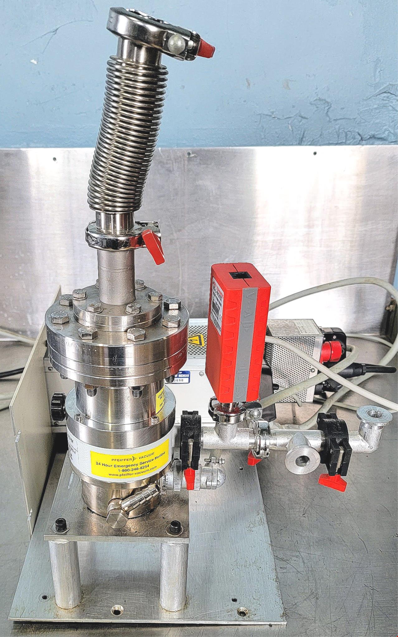 EDWARDS PFEIFFER TPU062 TURBO PUMP TCP121 CONTROLER APG-L-NW16 WATCHVIDEO