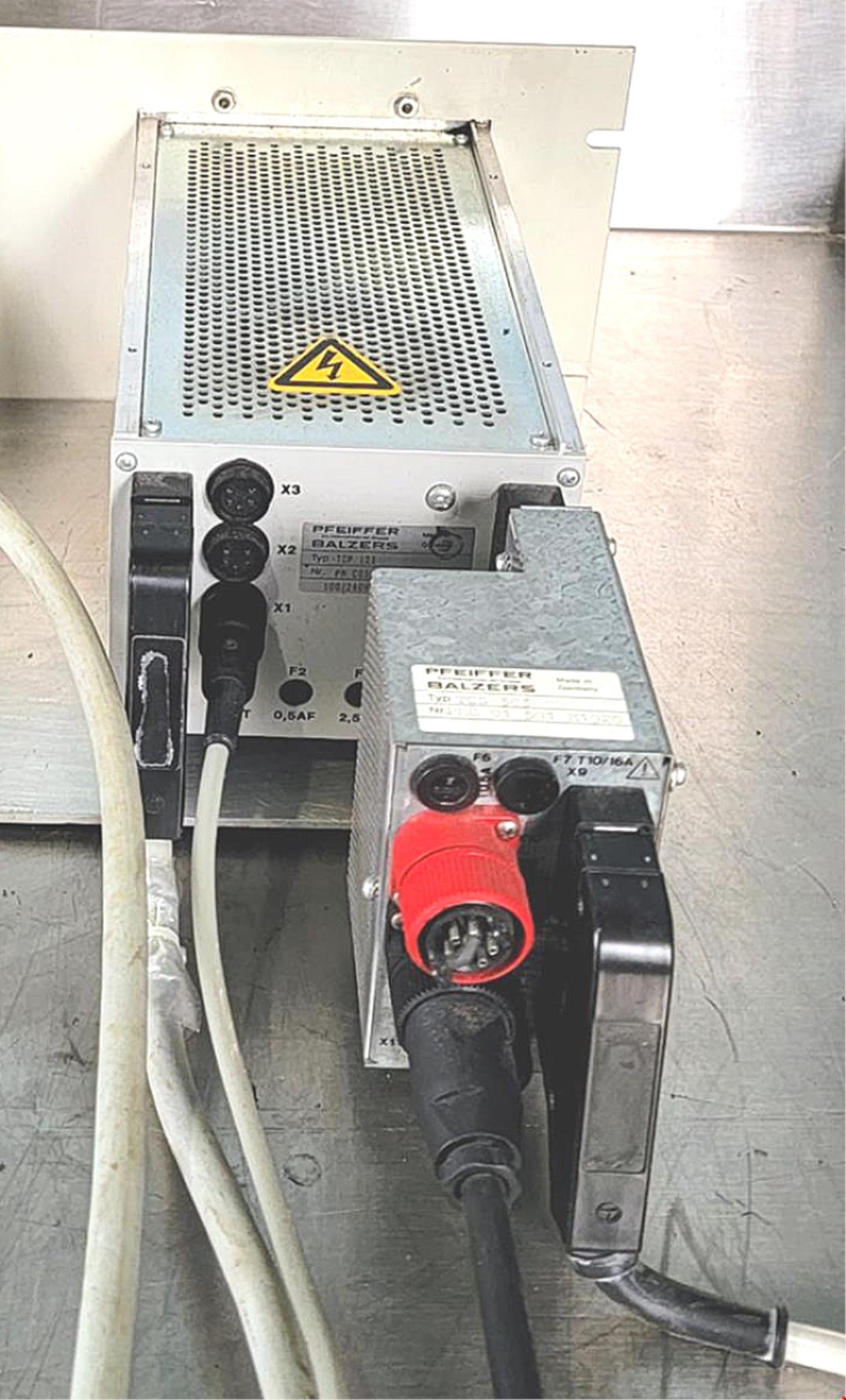 EDWARDS PFEIFFER TPU062 TURBO PUMP TCP121 CONTROLER APG-L-NW16 WATCHVIDEO