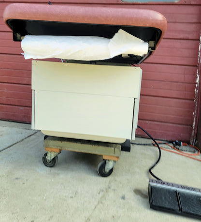 ENOCHS 4000 OB/GYN POWER HI-LO EXAM TABLE wWELCH ALLYN LIGHT WATCHVIDEO FREESHIP