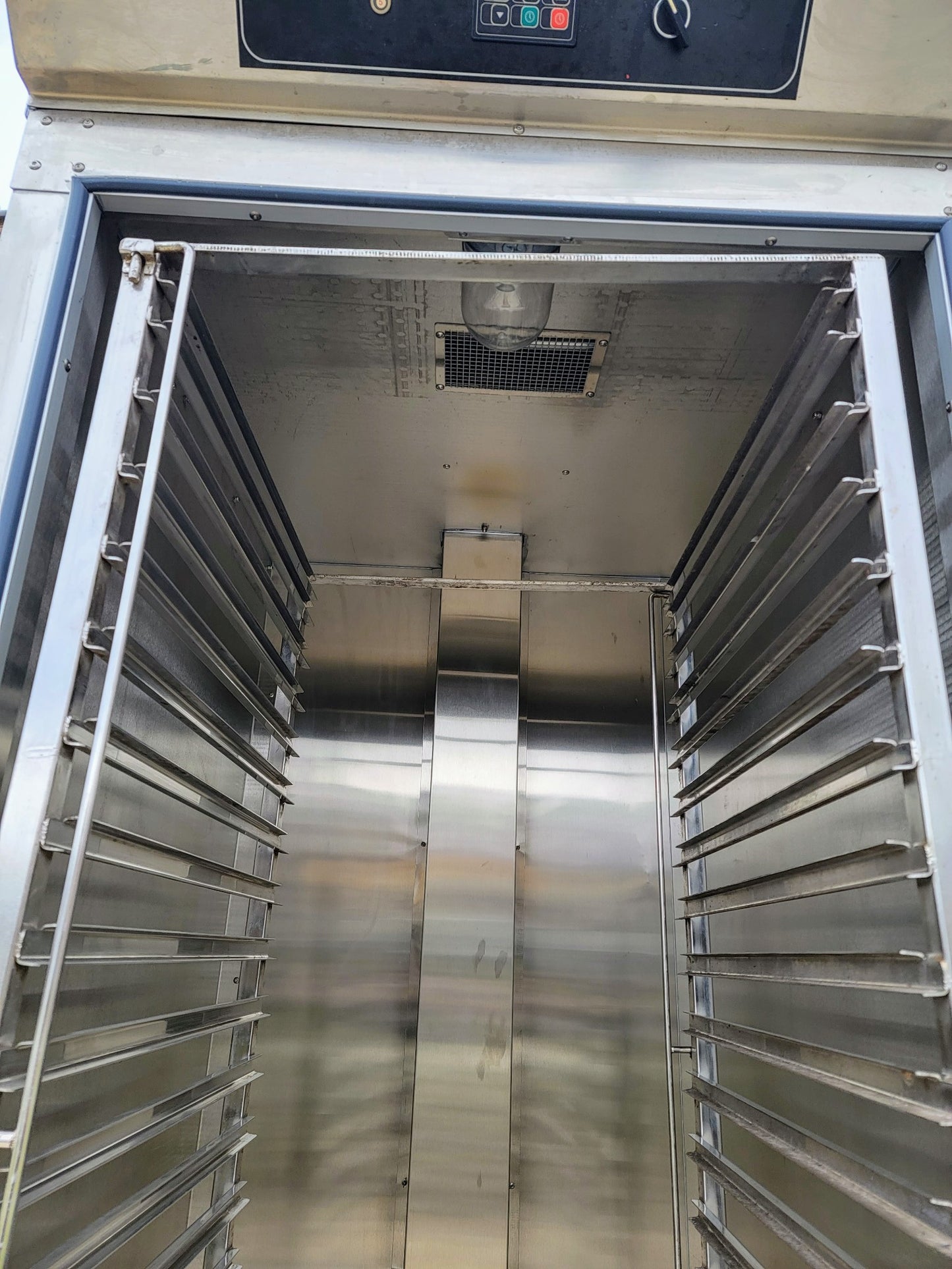 DOYON DRIP1 PROOFING CABINET with TRAY RACK ON WHEELS 120/240 VOLTS FREE SHIP