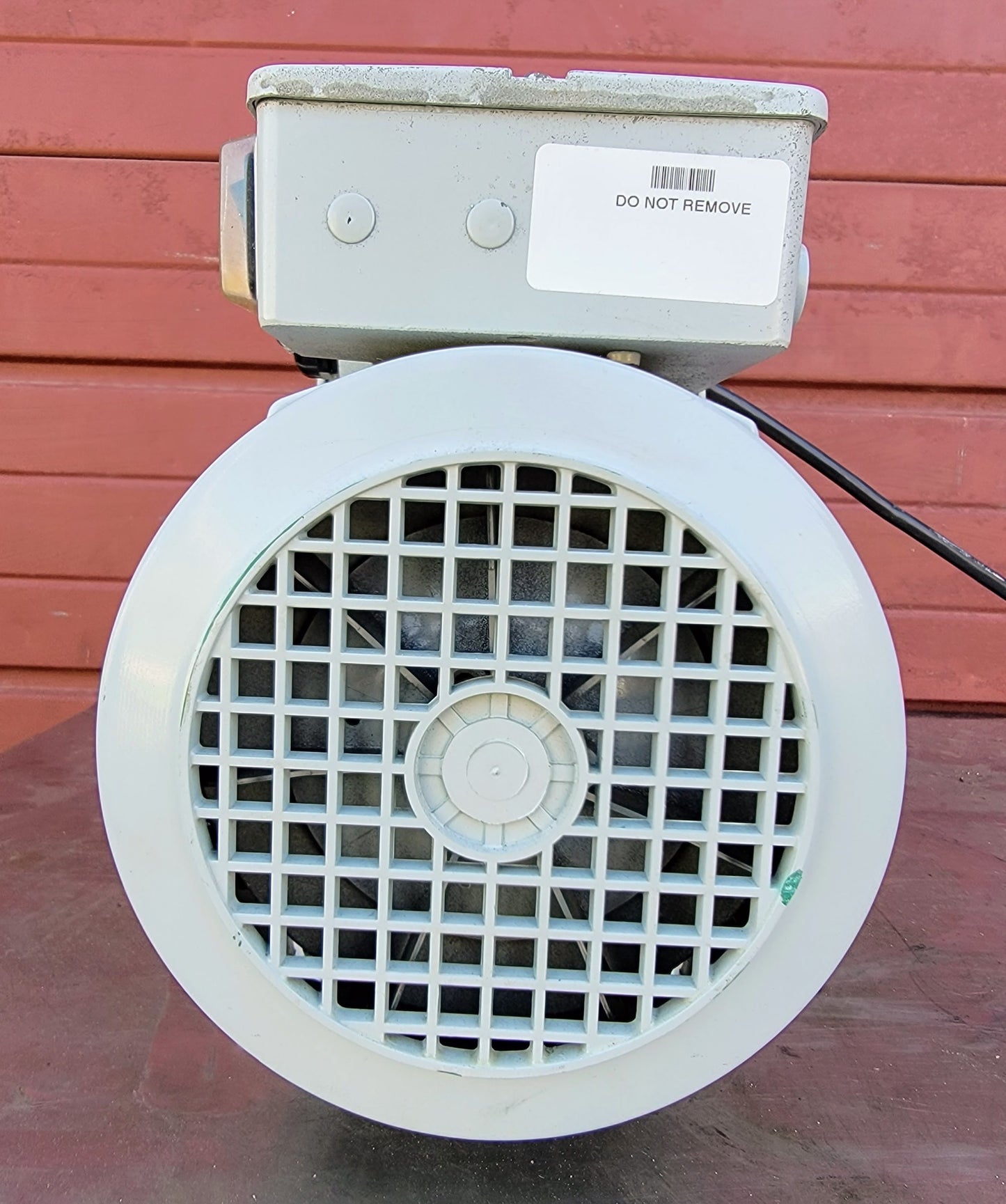 230Volt EDWARDS 28 E2M28 ROTARY VANE MECHANICAL VACUUM PUMP WATCH VIDEO FREESHIP