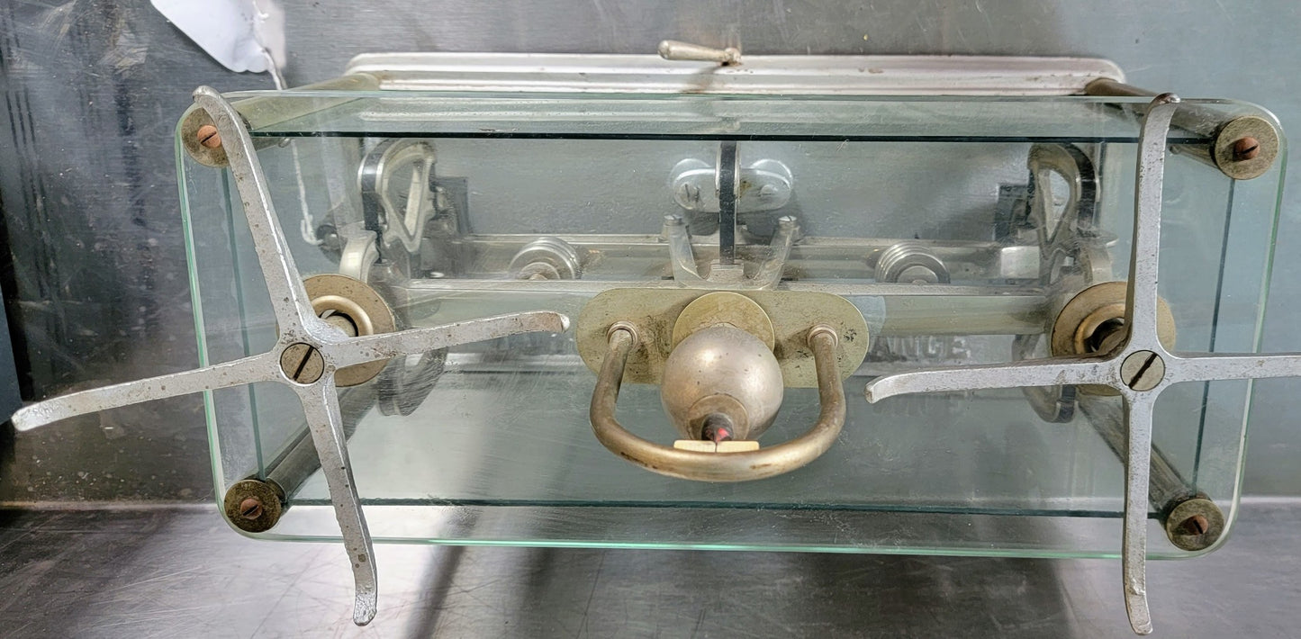 RARE VINTAGE 1920s TORSION BALANCE STYLE 255 MODEL 7948 GLASS ENCLOSURE FREESHIP