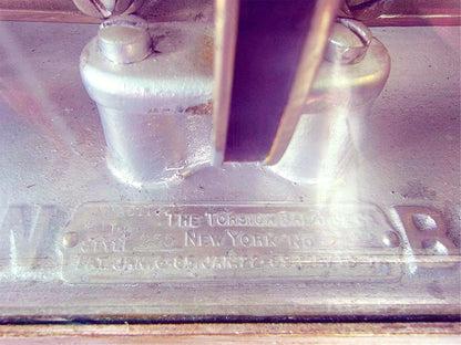 RARE VINTAGE 1920s TORSION BALANCE STYLE 255 MODEL 7948 GLASS ENCLOSURE FREESHIP