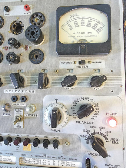 HICKOK TUBE TESTER MODEL 539A ORIGINAL MANUAL & WOODEN CASE FREESHIP WATCH VIDEO