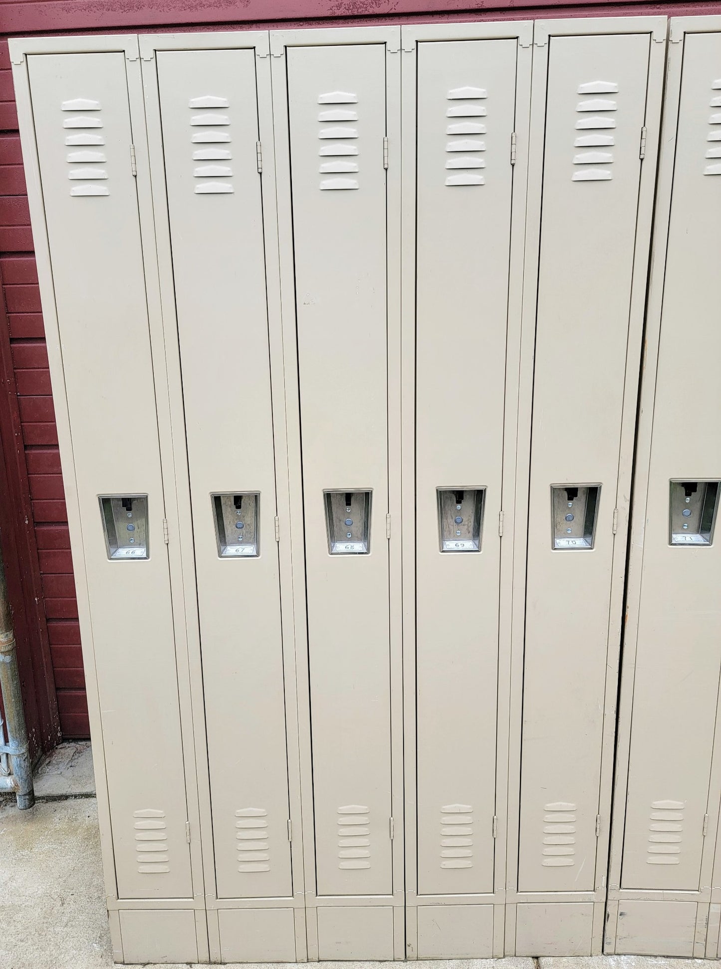 VINTAGE TWO TIER 11 DOOR LOCKER SECURITY SYSTEM 99"W x 18"D x 78"H FREE SHIPPING