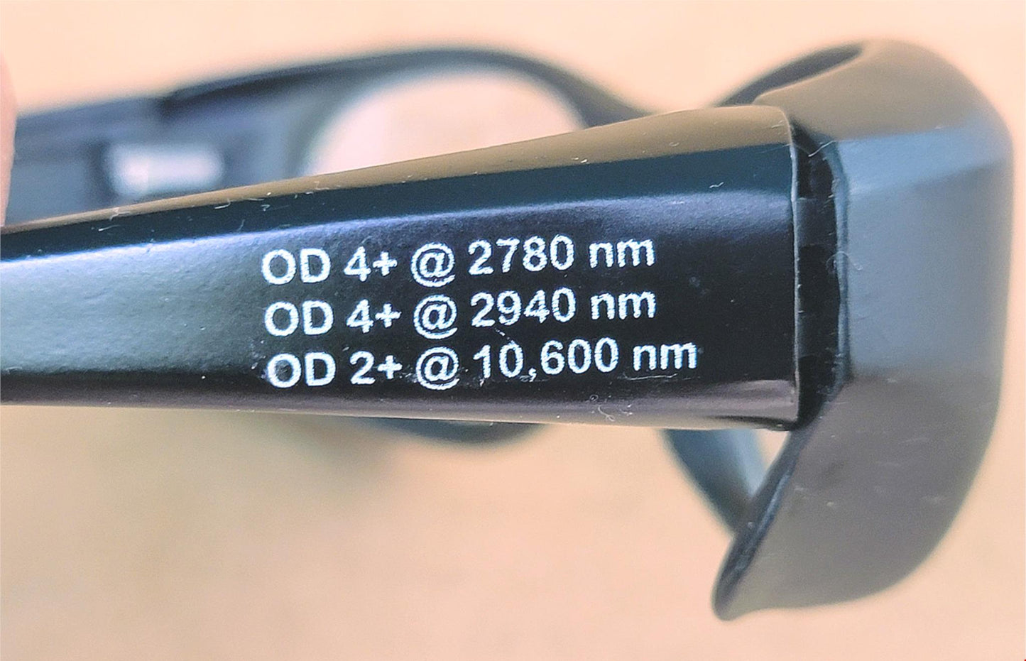 TRINITY "OD 4+@ 2940 2780 nm" & "OD 2+@ 10.600 nm" LASER SAFETY GLASSES FREESHIP