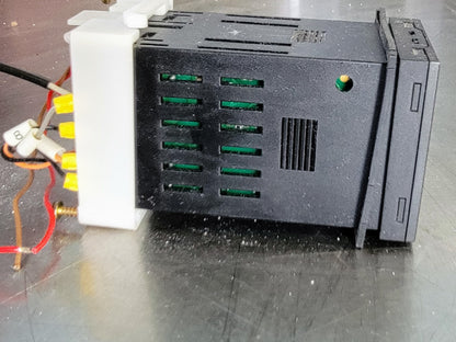 OMRON E5CN-Q2TC DIGITAL TEMPERATURE CONTROLLER 90-DAY-WARRANTY FREE SHIP