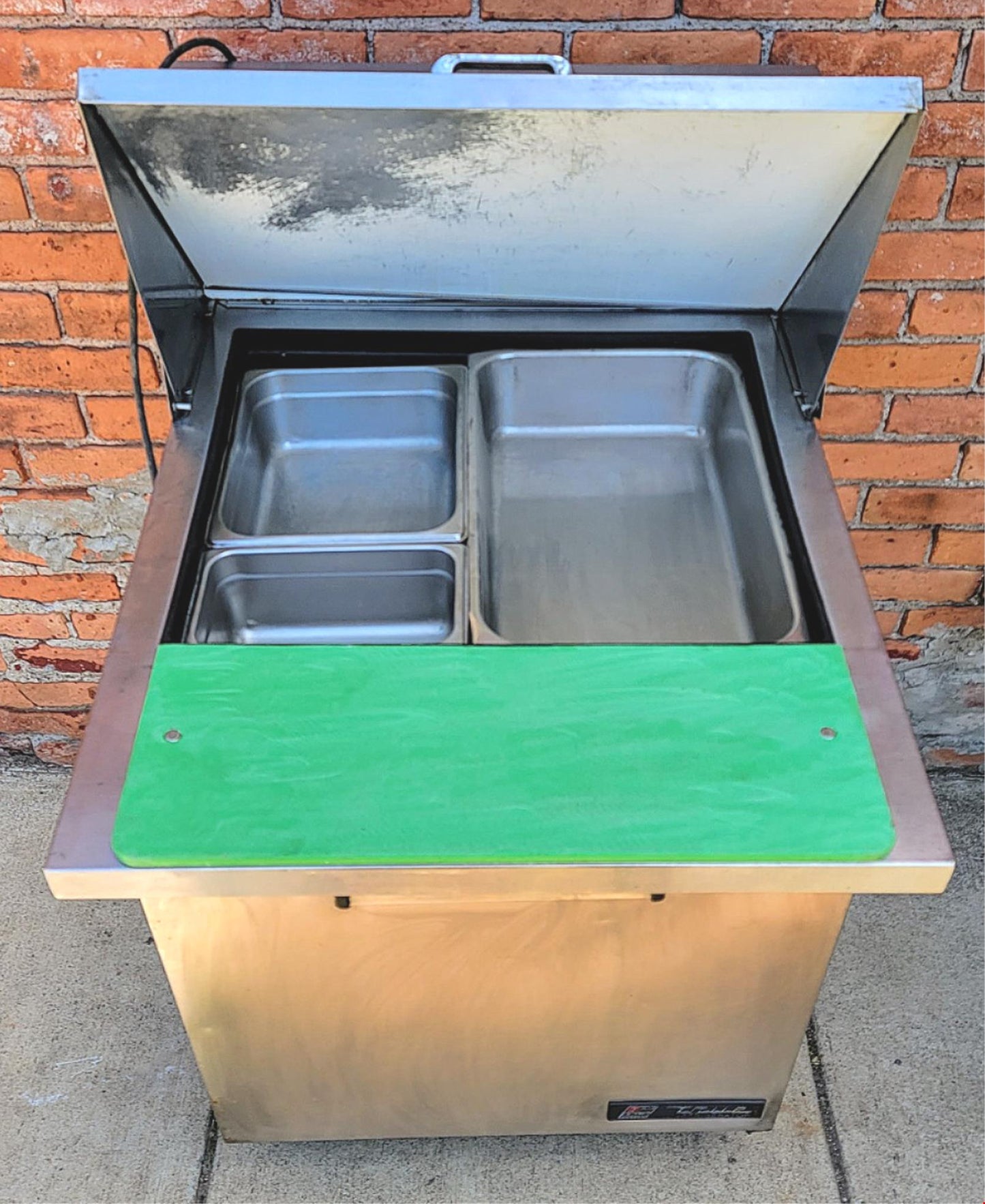 TRUE TSSU-27-12M-B 1 DOOR SANDWICH PIZZA PREP TABLE 3 TRAYS & CASTERS FREE SHIP