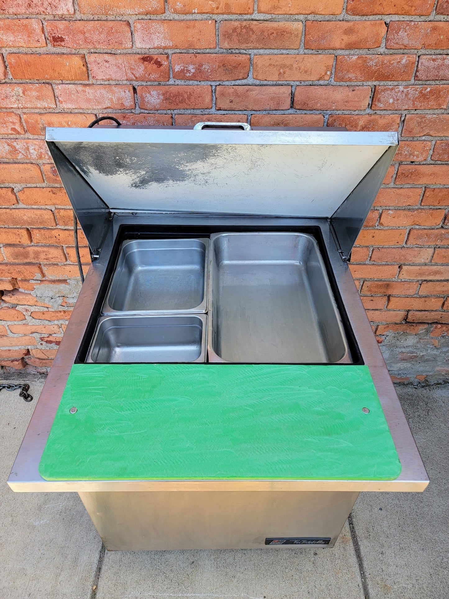 TRUE TSSU-27-12M-B 1 DOOR SANDWICH PIZZA PREP TABLE 3 TRAYS & CASTERS FREE SHIP