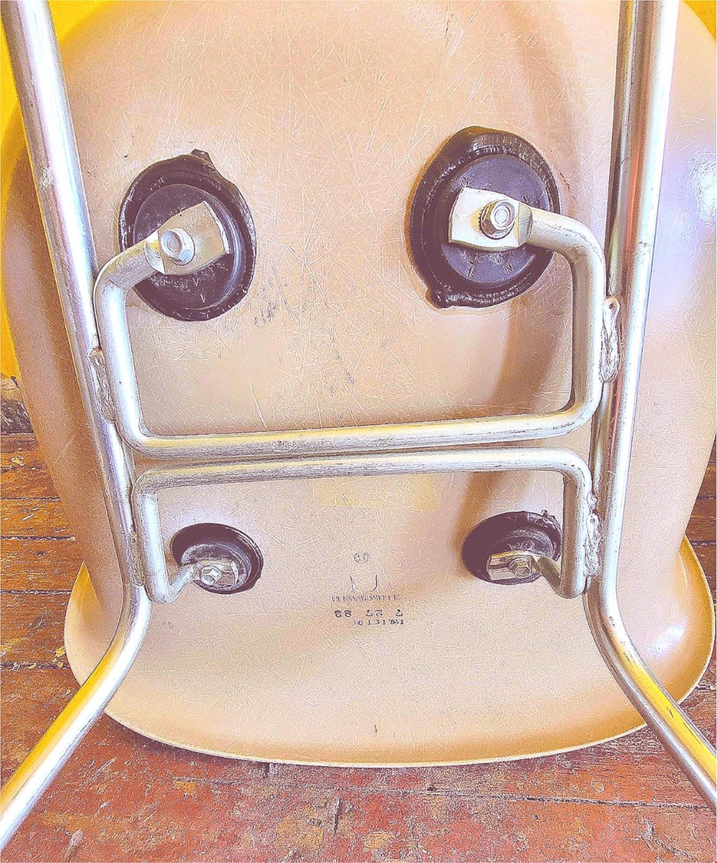 6 1980's VINTAGE CHARLES EAMES HERMAN MILLER FIBERGLASS SHELL ARMCHAIRS FREESHIP