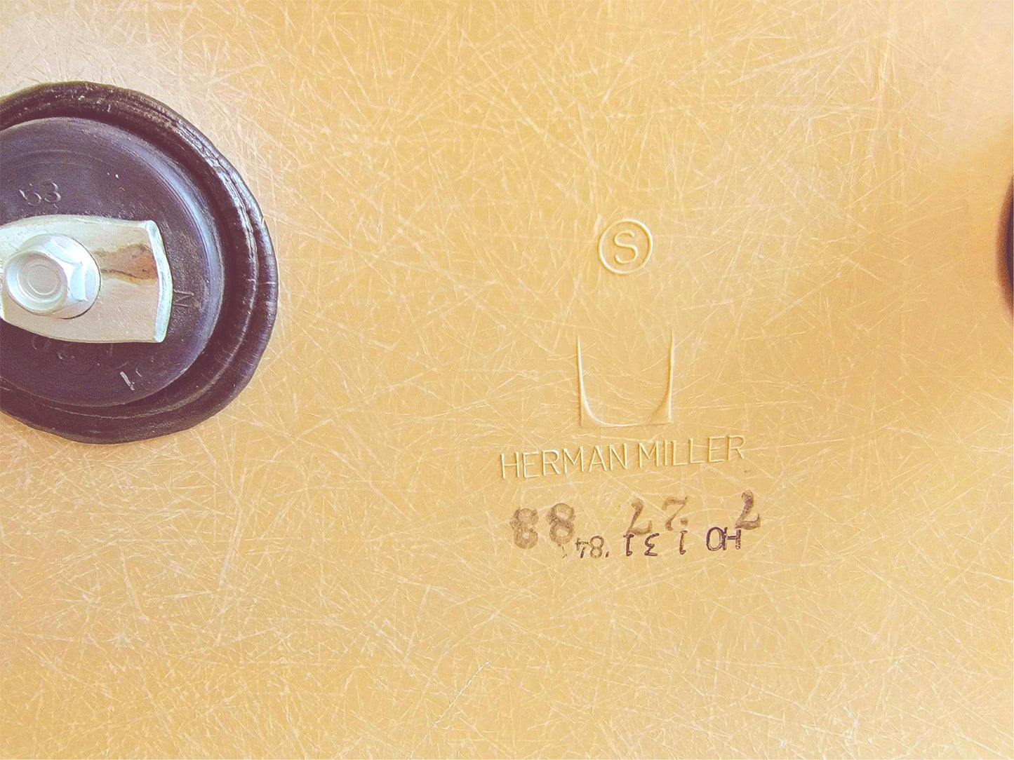 6 1980's VINTAGE CHARLES EAMES HERMAN MILLER FIBERGLASS SHELL ARMCHAIRS FREESHIP