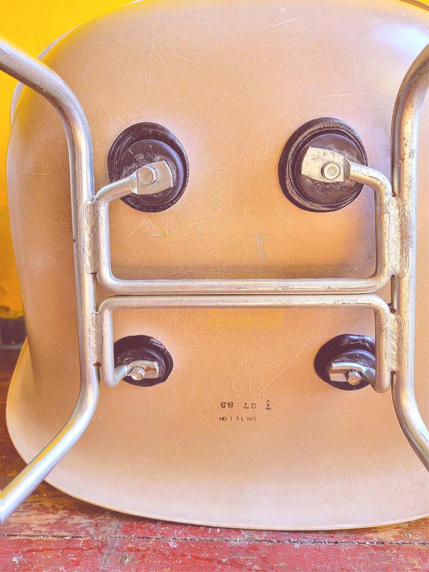 6 1980's VINTAGE CHARLES EAMES HERMAN MILLER FIBERGLASS SHELL ARMCHAIRS FREESHIP