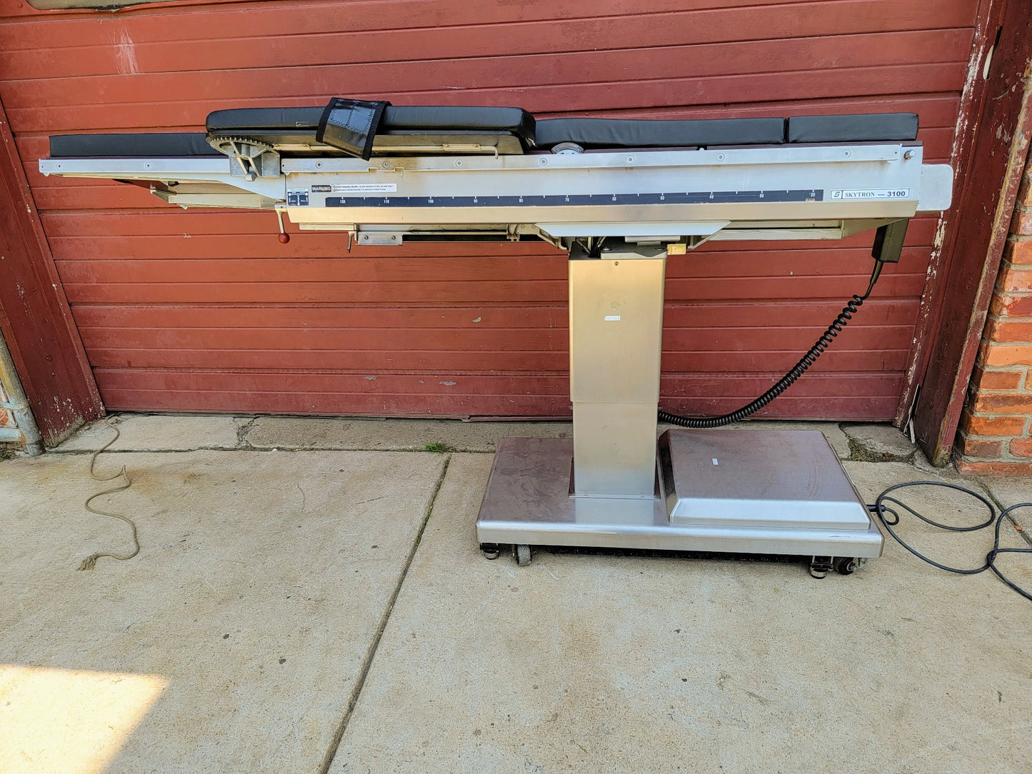 SKYTRON 3100 MEDICAL SURGERY POWER TABLE 500lbCapac +2STERIS ARMBOARD WATCHVIDEO